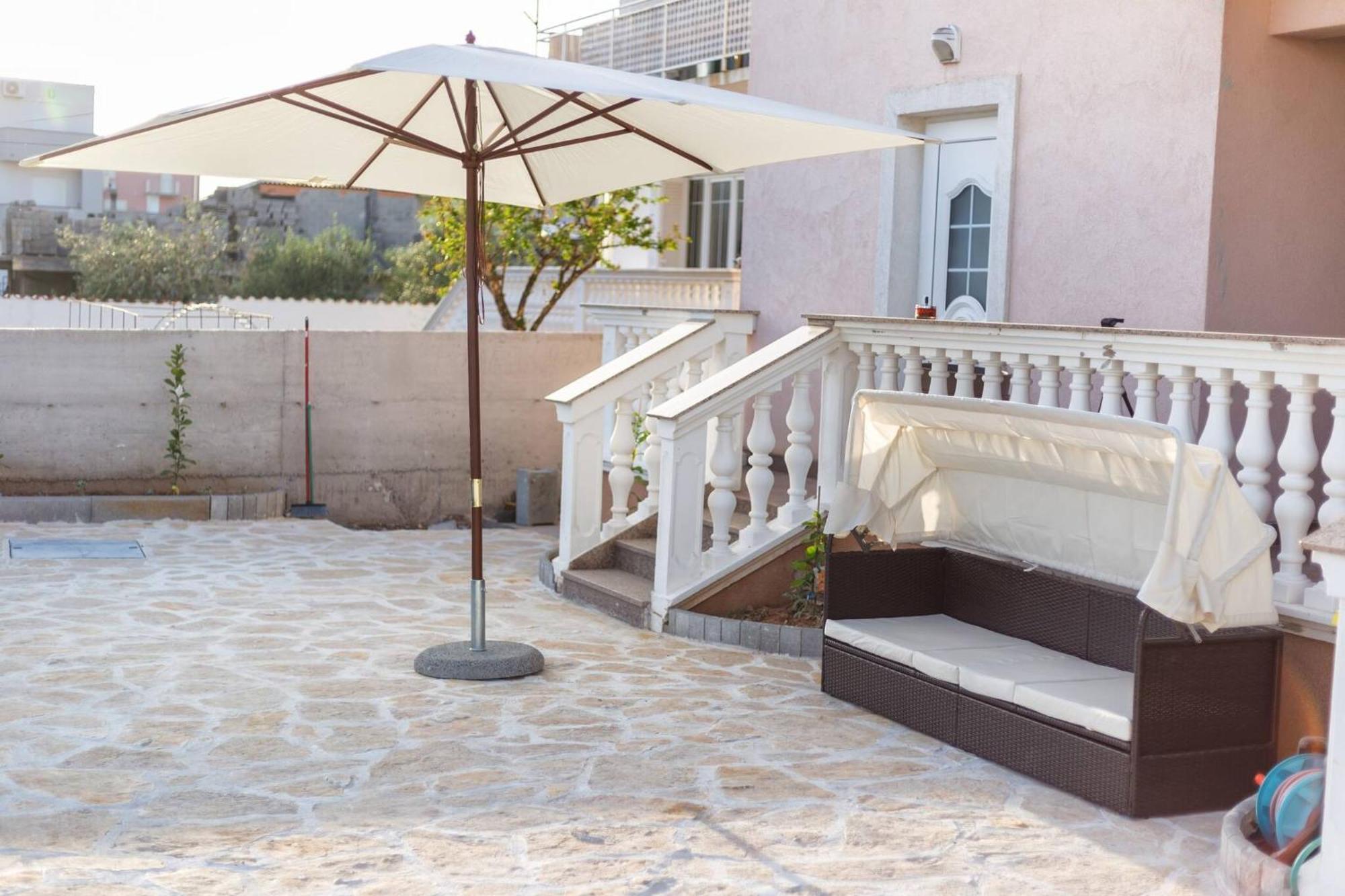 Ferienwohnung Nikol Vodice Exterior foto